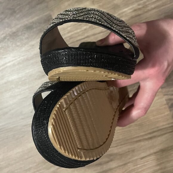 Verano Rio Women's Black & Silver Rhinestone Slide Wedge Sandals  Size 8 - Picture 9 of 9